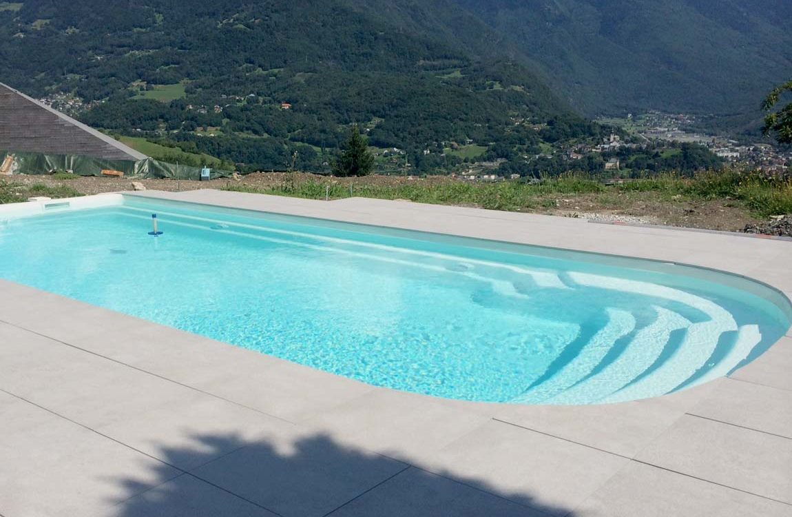 Construction d'une piscine à coque en montagne, autour de Grenoble