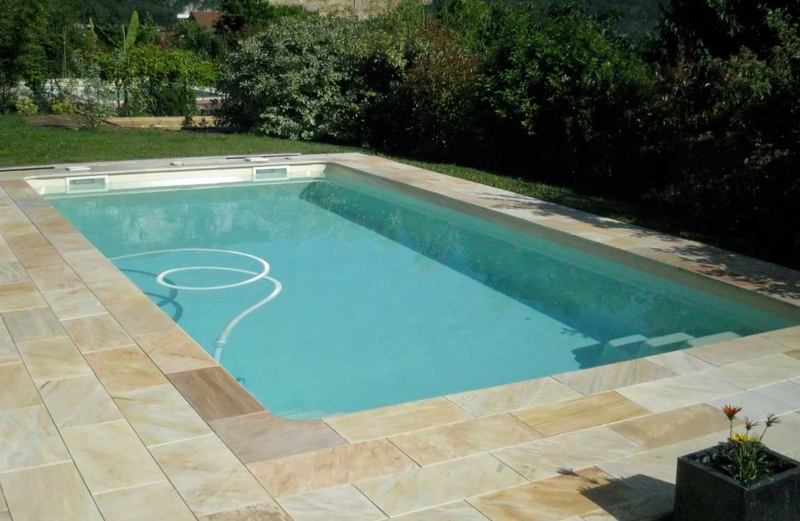 Piscine à coque à la Buisse autour de Grenoble