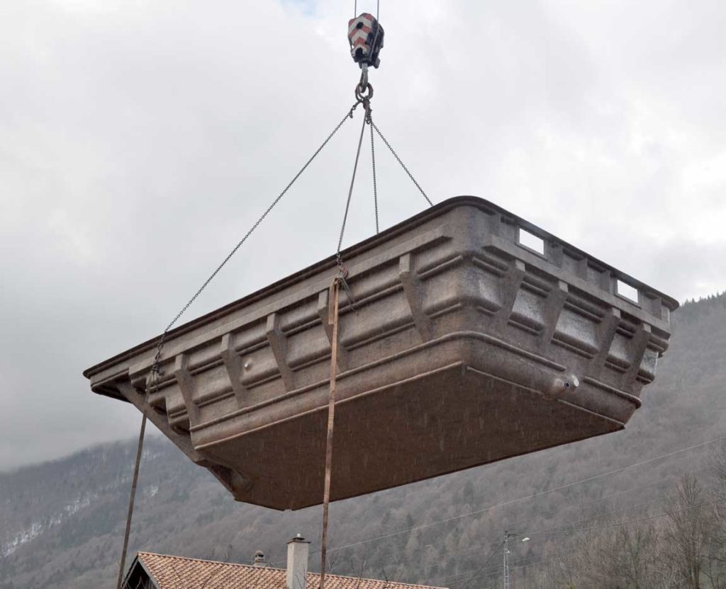 Livraison et pose d'une piscine à coque à Notre Dame de Commiers