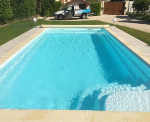 Construction d'une piscine à coque à Vaulnavey