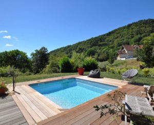 Construction d'une petite piscine à coque à Saint Aupres