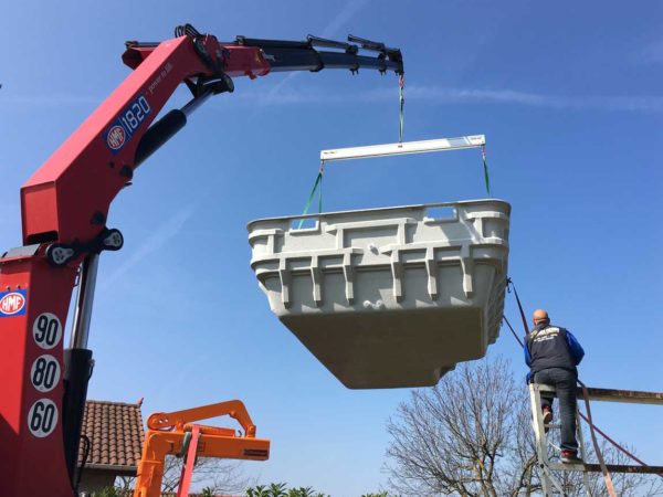 Livraison et pose d’une piscine à La Murette