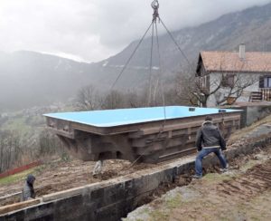 Livraison et pose d'une piscine à coque à Notre Dame de Commiers