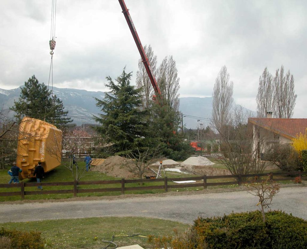 Transport et pose d'une piscine à coque à Champ sur Drac