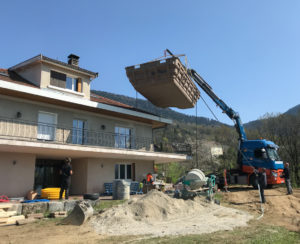 Livraison d'une piscine coque à Vaulnavey le Haut