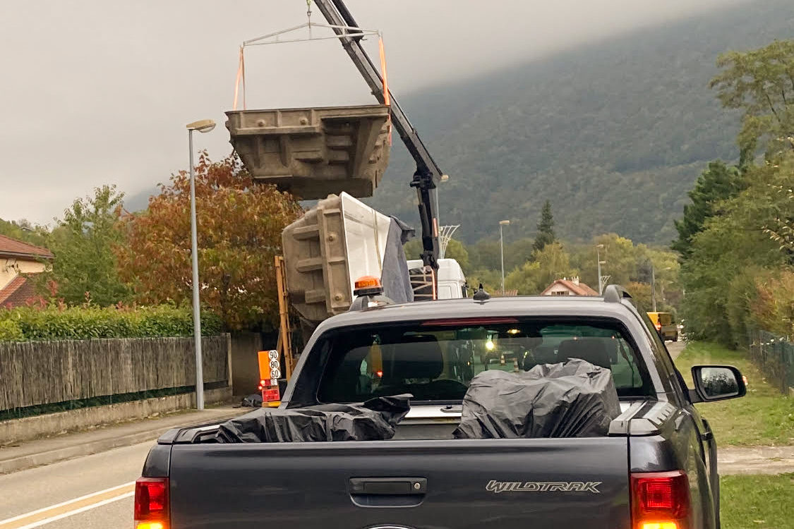 Livraison d'une piscine à coque à Champ sur Drac