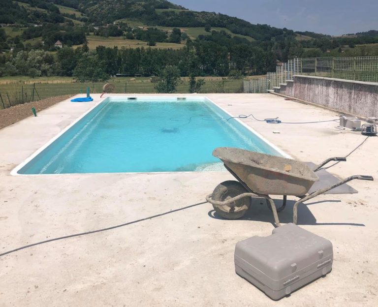 Rénovation d'une vielle piscine et de sa terrasse