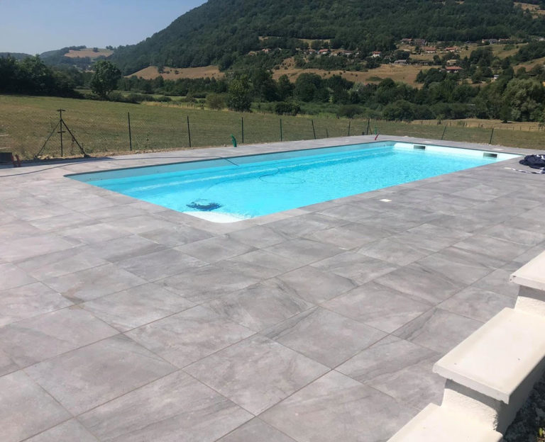 Rénovation d'une vielle piscine et de sa terrasse