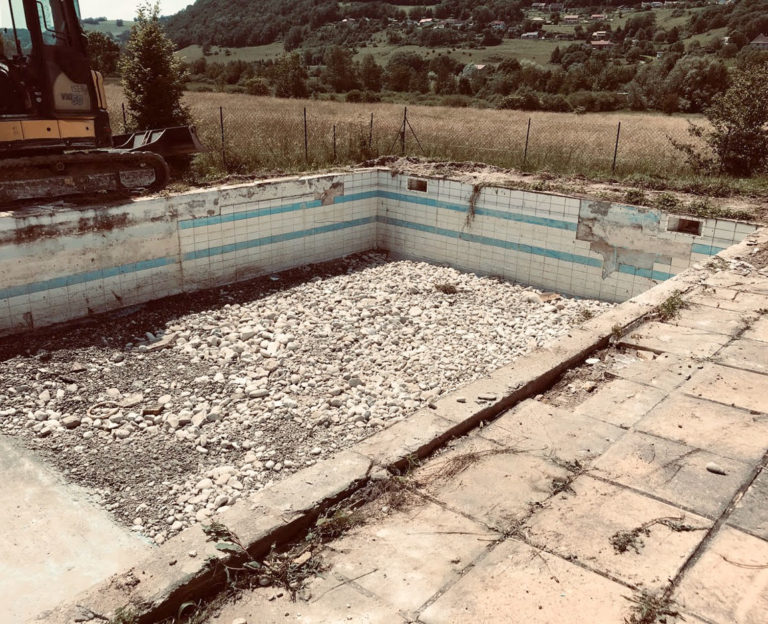 Rénovation d'une vielle piscine et de sa terrasse